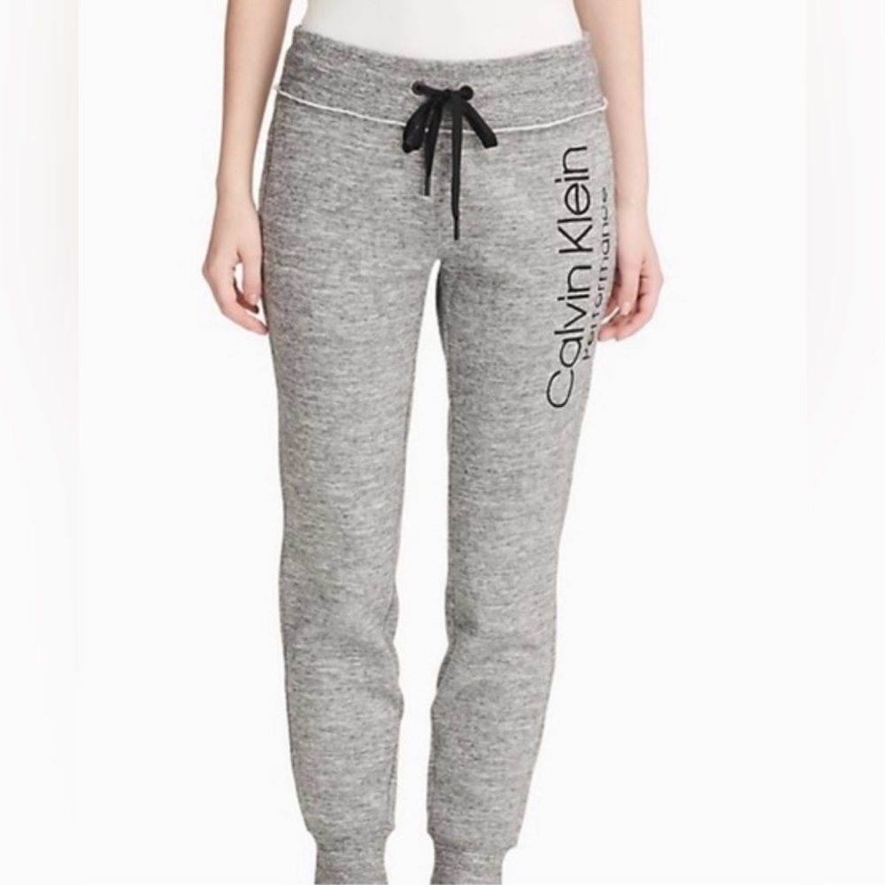 Calvin Klein Performance Joggers…